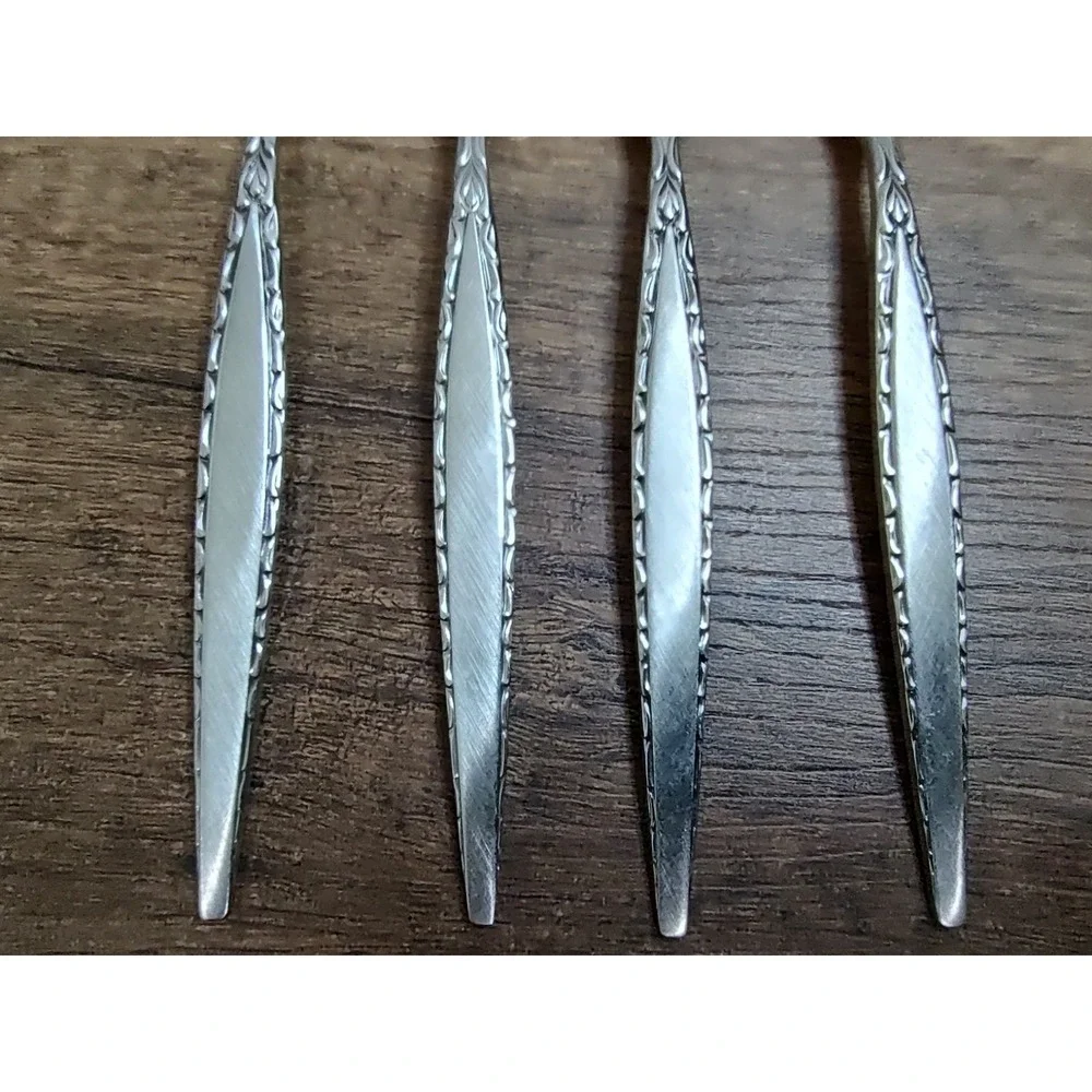 Venetia Community Stainless DessertSalad Forks Lot of 4 Oneida Flatware 6.75
